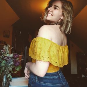 Meet your Posher, Lauren